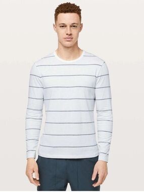 Lululemon Men’s 5 Year Basic Long Sleeve Size Small White Grey Pinstripe